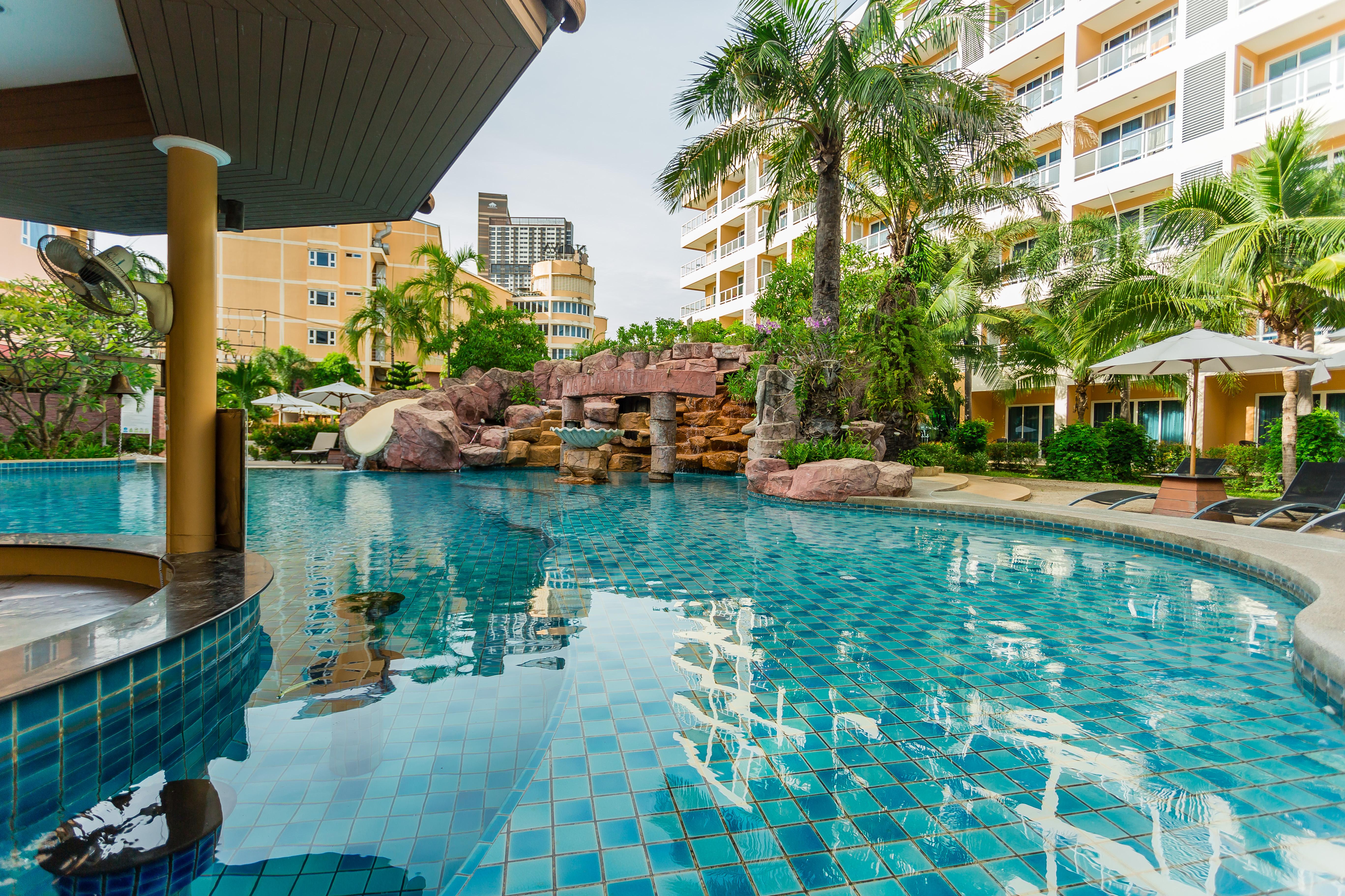 Nova Platinum Hotel Pattaya Luaran gambar